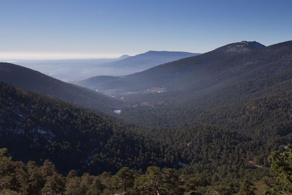 La Candela Cercedilla Luaran gambar